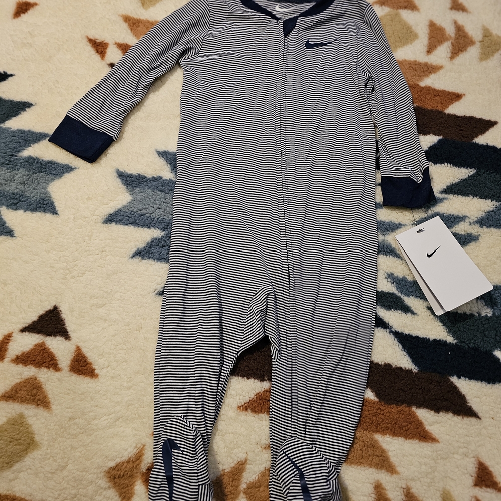 Nike Navy and White Striped Kids Footie